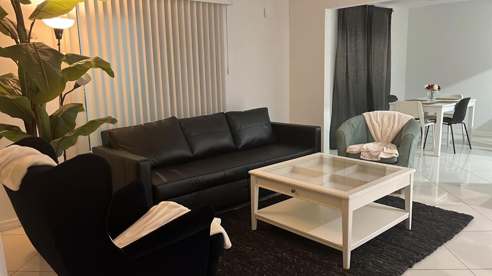 Beautiful, Fully Furnished 4Bed 2Bath House - 5 Minute Walk To Miracle Mile Downtown Coral Gables Vila Miami Exterior foto